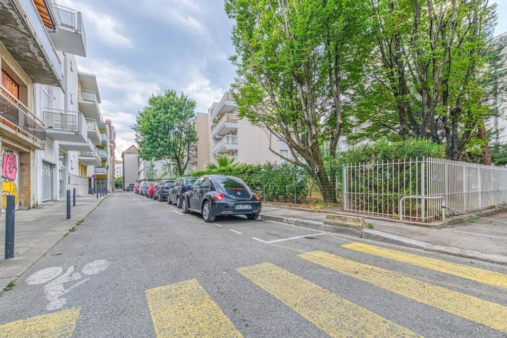 Centre Grenoble, Charmant, Avec Apartment